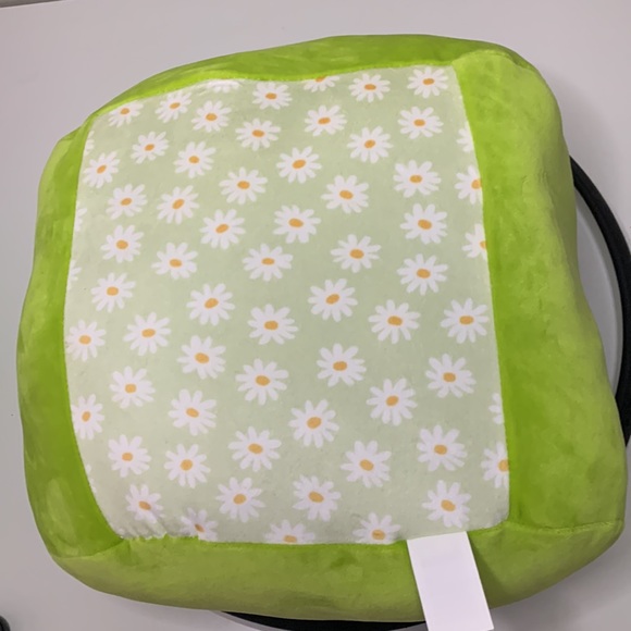 Squishmallows Wendy the Frog Stackable with Floral Belly - Picture 5 of 8